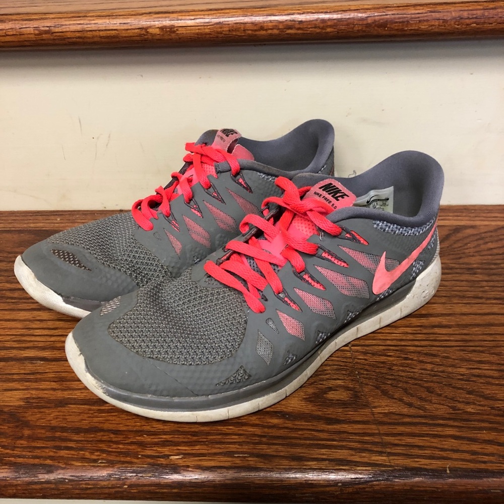 Nike Neon Pink/Gray Tennis Shoes